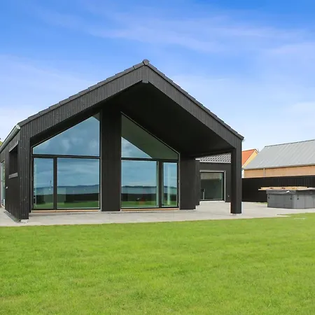 Straale - 50m From The Sea By Interhome Holiday home